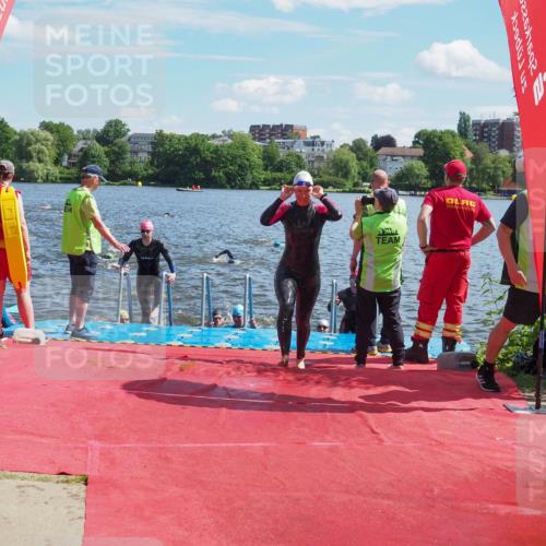 16.06.2024 - 7 Türme Triathlon KatJ http://msf.ph/oto/6300497 16.06.2024 11:16:24 Schwimmen 30, 37, 158, 175, 193, 199, 217, 219, 231, 283 meine-sportfotos.de