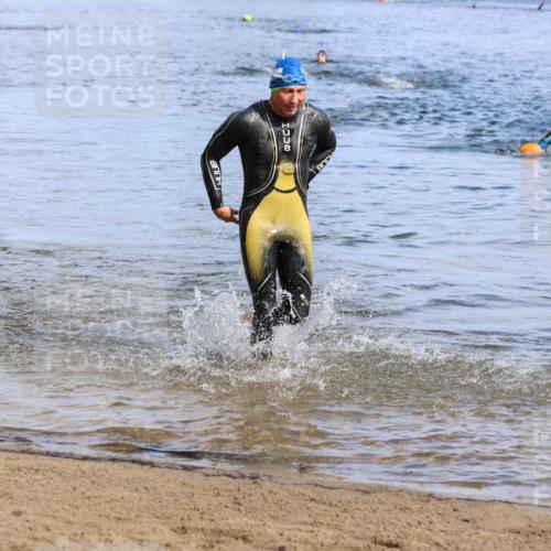 16.06.2024 - 26. Vierlanden-Triathlon Strokosch-Dieckow http://msf.ph/oto/6300545 16.06.2024 09:42:46 Schwimmen 82, 114, 129, 166, 82, 114, 129, 166 meine-sportfotos.de