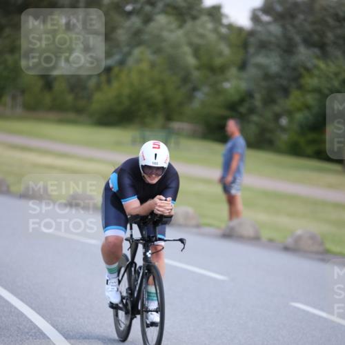 16.06.2024 - 26. Vierlanden-Triathlon Jannik Wohlers http://msf.ph/oto/6300565 16.06.2024 11:38:46 Radfahren 156, 165, 185, 201, 215, 281, 295 meine-sportfotos.de