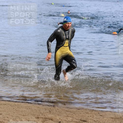 16.06.2024 - 26. Vierlanden-Triathlon Strokosch-Dieckow http://msf.ph/oto/6300566 16.06.2024 09:42:46 Schwimmen 82, 114, 129, 166, 82, 114, 129, 166 meine-sportfotos.de