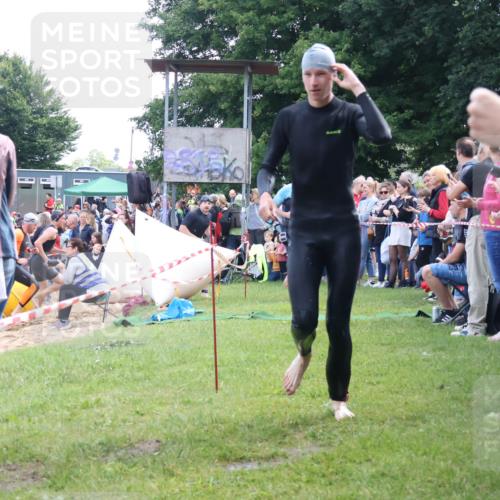 16.06.2024 - 26. Vierlanden-Triathlon Lena Gebhardt http://msf.ph/oto/6300567 16.06.2024 11:00:05 Schwimmen 246, 261, 284, 286, 335, 337, 344, 246, 261, 284, 286, 335, 337, 344 meine-sportfotos.de