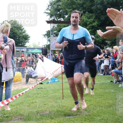 16.06.2024 - 26. Vierlanden-Triathlon Lena Gebhardt http://msf.ph/oto/6300613 16.06.2024 11:00:09 Schwimmen 246, 261, 283, 286, 335, 340, 344, 1274, 246, 261, 283, 286, 335, 340, 344, 1274 meine-sportfotos.de
