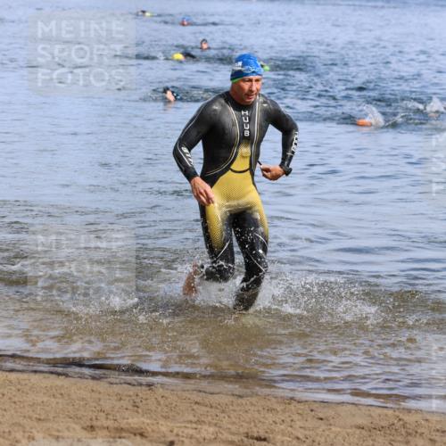 16.06.2024 - 26. Vierlanden-Triathlon Strokosch-Dieckow http://msf.ph/oto/6300617 16.06.2024 09:42:46 Schwimmen 82, 114, 129, 166, 82, 114, 129, 166 meine-sportfotos.de
