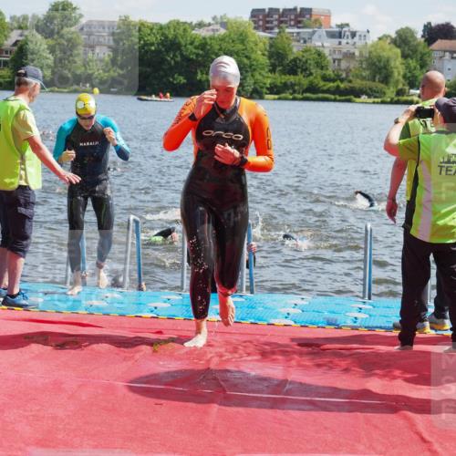 16.06.2024 - 7 Türme Triathlon KatJ http://msf.ph/oto/6300667 16.06.2024 11:16:32 Schwimmen 22, 30, 37, 158, 175, 193, 199, 217, 231, 283, 289 meine-sportfotos.de