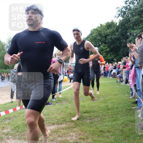 16.06.2024 - 26. Vierlanden-Triathlon Lena Gebhardt http://msf.ph/oto/6300669 16.06.2024 11:00:11 Schwimmen 246, 261, 283, 286, 335, 340, 344, 1274, 246, 261, 283, 286, 335, 340, 344, 1274 meine-sportfotos.de