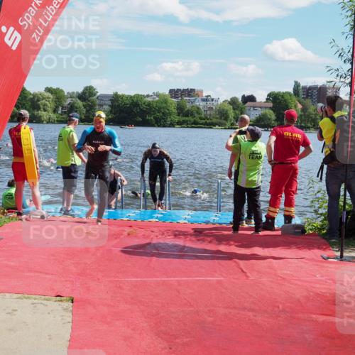 16.06.2024 - 7 Türme Triathlon KatJ http://msf.ph/oto/6300681 16.06.2024 11:16:35 Schwimmen 22, 30, 37, 158, 175, 199, 217, 230, 231, 283, 289, 298 meine-sportfotos.de