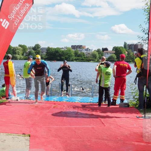 16.06.2024 - 7 Türme Triathlon KatJ http://msf.ph/oto/6300687 16.06.2024 11:16:36 Schwimmen 22, 30, 37, 158, 175, 199, 217, 230, 231, 283, 289, 298 meine-sportfotos.de