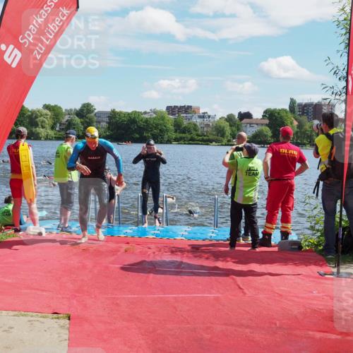 16.06.2024 - 7 Türme Triathlon KatJ http://msf.ph/oto/6300692 16.06.2024 11:16:36 Schwimmen 22, 30, 37, 158, 175, 199, 217, 230, 231, 283, 289, 298 meine-sportfotos.de