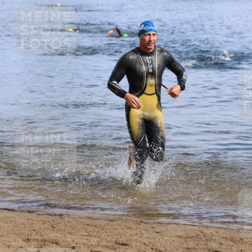 16.06.2024 - 26. Vierlanden-Triathlon Strokosch-Dieckow http://msf.ph/oto/6300703 16.06.2024 09:42:46 Schwimmen 82, 114, 129, 166, 82, 114, 129, 166 meine-sportfotos.de