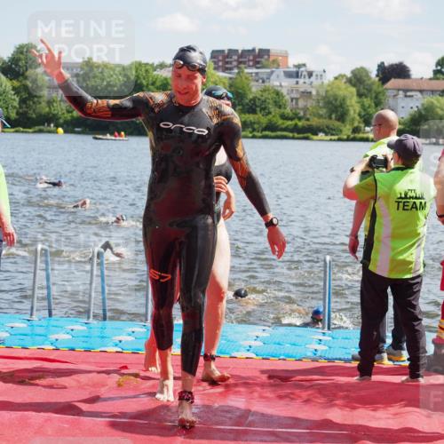 16.06.2024 - 7 Türme Triathlon KatJ http://msf.ph/oto/6300738 16.06.2024 11:16:39 Schwimmen 22, 30, 37, 158, 175, 199, 217, 230, 231, 289, 298 meine-sportfotos.de