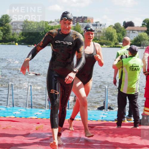 16.06.2024 - 7 Türme Triathlon KatJ http://msf.ph/oto/6300758 16.06.2024 11:16:40 Schwimmen 22, 30, 37, 158, 175, 199, 217, 230, 231, 289, 298 meine-sportfotos.de