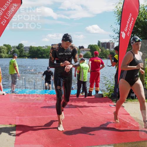16.06.2024 - 7 Türme Triathlon KatJ http://msf.ph/oto/6300763 16.06.2024 11:16:41 Schwimmen 22, 30, 37, 158, 175, 199, 217, 230, 231, 289, 298 meine-sportfotos.de