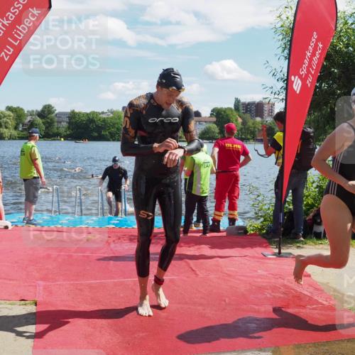 16.06.2024 - 7 Türme Triathlon KatJ http://msf.ph/oto/6300769 16.06.2024 11:16:41 Schwimmen 22, 30, 37, 158, 175, 199, 217, 230, 231, 289, 298 meine-sportfotos.de