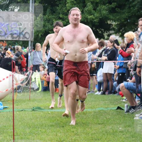16.06.2024 - 26. Vierlanden-Triathlon Lena Gebhardt http://msf.ph/oto/6300775 16.06.2024 11:00:21 Schwimmen 276, 283, 340, 344, 1274, 276, 283, 340, 344, 1274 meine-sportfotos.de
