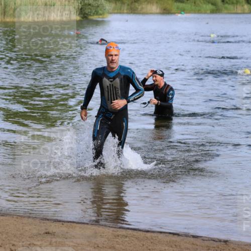 16.06.2024 - 26. Vierlanden-Triathlon Strokosch-Dieckow http://msf.ph/oto/6300782 16.06.2024 09:43:00 Schwimmen 60, 82, 60, 82 meine-sportfotos.de