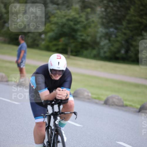 16.06.2024 - 26. Vierlanden-Triathlon Jannik Wohlers http://msf.ph/oto/6300808 16.06.2024 11:38:46 Radfahren 156, 165, 185, 201, 215, 281, 295 meine-sportfotos.de