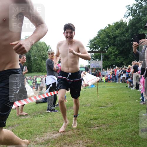 16.06.2024 - 26. Vierlanden-Triathlon Lena Gebhardt http://msf.ph/oto/6300829 16.06.2024 11:00:25 Schwimmen 276, 283, 340, 1274, 276, 283, 340, 1274 meine-sportfotos.de