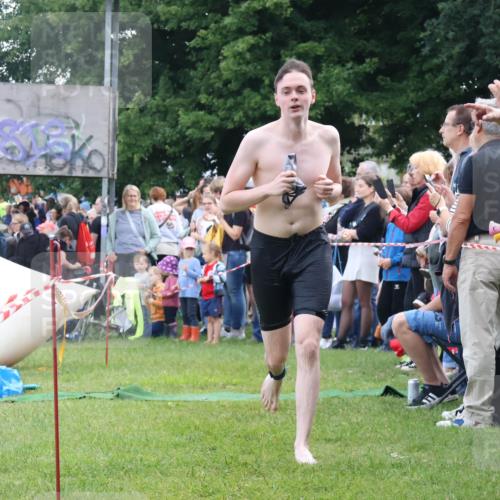 16.06.2024 - 26. Vierlanden-Triathlon Lena Gebhardt http://msf.ph/oto/6300859 16.06.2024 11:00:29 Schwimmen 276, 276 meine-sportfotos.de