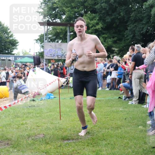 16.06.2024 - 26. Vierlanden-Triathlon Lena Gebhardt http://msf.ph/oto/6300879 16.06.2024 11:00:31 Schwimmen 236, 276, 292, 236, 276, 292 meine-sportfotos.de