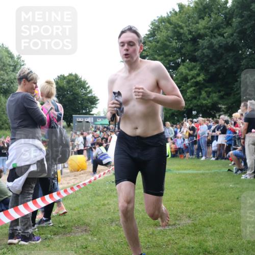16.06.2024 - 26. Vierlanden-Triathlon Lena Gebhardt http://msf.ph/oto/6300889 16.06.2024 11:00:31 Schwimmen 236, 276, 292, 236, 276, 292 meine-sportfotos.de