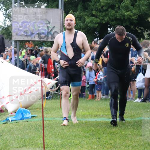 16.06.2024 - 26. Vierlanden-Triathlon Lena Gebhardt http://msf.ph/oto/6300915 16.06.2024 11:00:46 Schwimmen 236, 292, 236, 292 meine-sportfotos.de