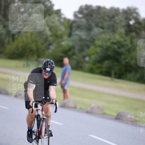 16.06.2024 - 26. Vierlanden-Triathlon Jannik Wohlers http://msf.ph/oto/6300916 16.06.2024 11:38:47 Radfahren 156, 165, 185, 295 meine-sportfotos.de