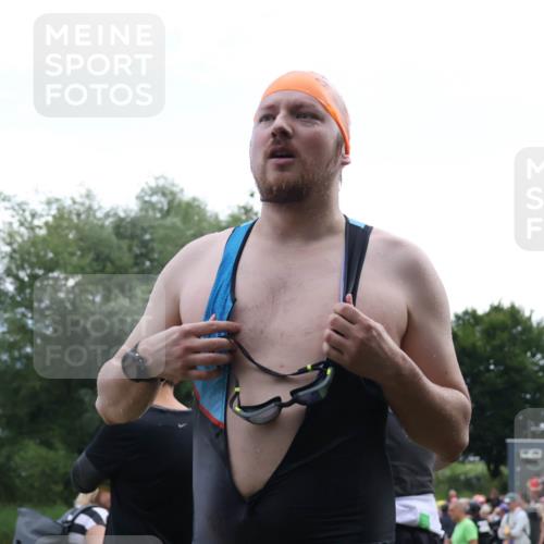 16.06.2024 - 26. Vierlanden-Triathlon Lena Gebhardt http://msf.ph/oto/6300976 16.06.2024 11:00:53 Schwimmen 347, 347 meine-sportfotos.de