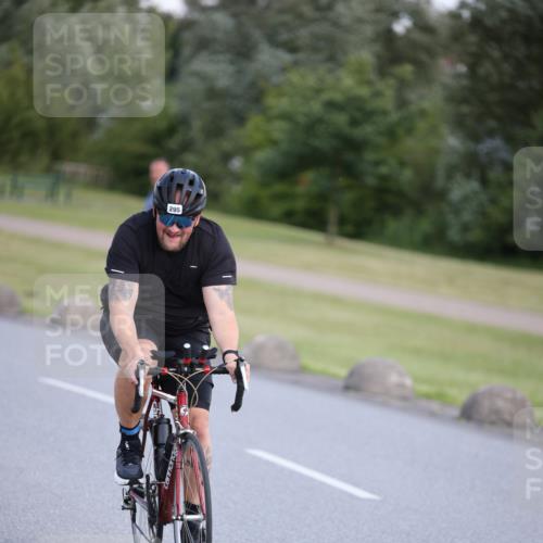16.06.2024 - 26. Vierlanden-Triathlon Jannik Wohlers http://msf.ph/oto/6300986 16.06.2024 11:38:48 Radfahren 53, 156, 165, 185, 271, 295 meine-sportfotos.de