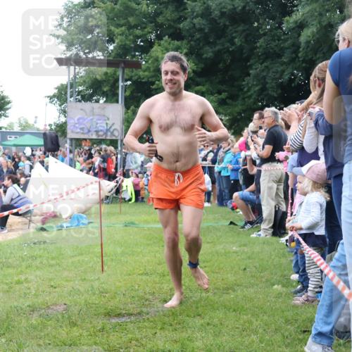16.06.2024 - 26. Vierlanden-Triathlon Lena Gebhardt http://msf.ph/oto/6301027 16.06.2024 11:01:07 Schwimmen 347, 350, 347, 350 meine-sportfotos.de