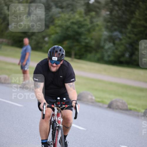 16.06.2024 - 26. Vierlanden-Triathlon Jannik Wohlers http://msf.ph/oto/6301033 16.06.2024 11:38:48 Radfahren 53, 156, 165, 185, 271, 295 meine-sportfotos.de