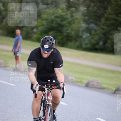 16.06.2024 - 26. Vierlanden-Triathlon Jannik Wohlers http://msf.ph/oto/6301036 16.06.2024 11:38:48 Radfahren 53, 156, 165, 185, 271, 295 meine-sportfotos.de