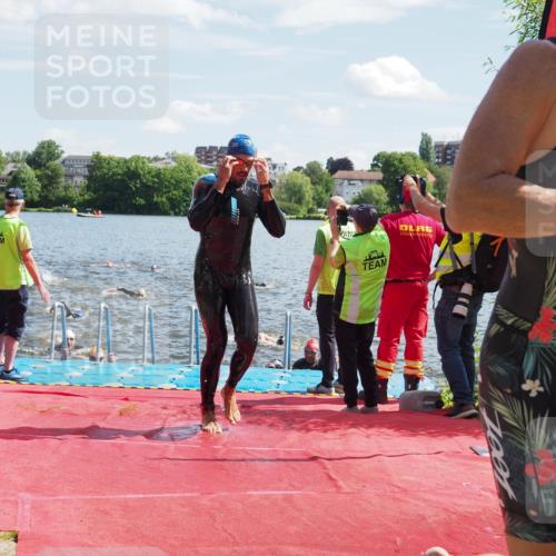 16.06.2024 - 7 Türme Triathlon KatJ http://msf.ph/oto/6301142 16.06.2024 11:17:02 Schwimmen 22, 27, 37, 186, 217, 230, 231, 272, 289, 298 meine-sportfotos.de