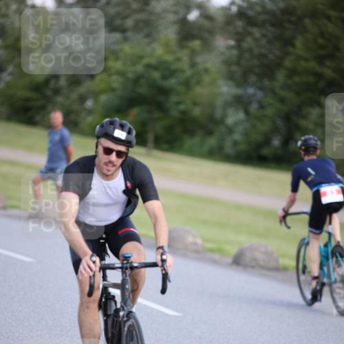 16.06.2024 - 26. Vierlanden-Triathlon Jannik Wohlers http://msf.ph/oto/6301173 16.06.2024 11:38:51 Radfahren 24, 53, 61, 156, 165, 271, 295 meine-sportfotos.de