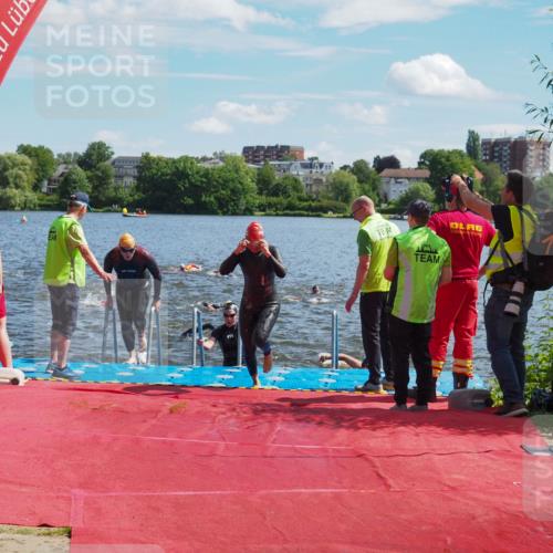 16.06.2024 - 7 Türme Triathlon KatJ http://msf.ph/oto/6301176 16.06.2024 11:17:06 Schwimmen 22, 27, 37, 165, 186, 217, 230, 231, 237, 242, 272, 289, 298 meine-sportfotos.de