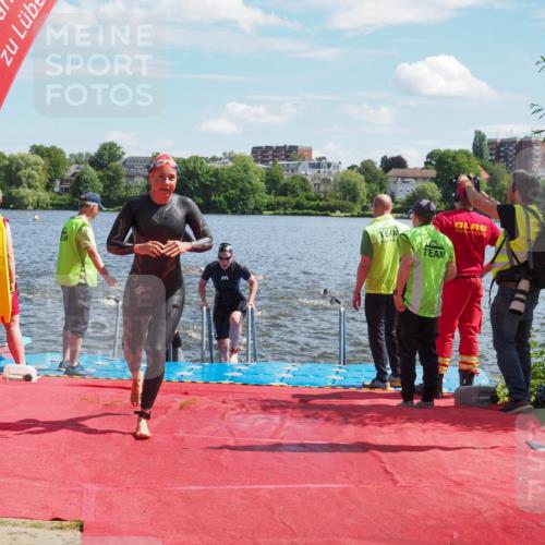 16.06.2024 - 7 Türme Triathlon KatJ http://msf.ph/oto/6301190 16.06.2024 11:17:08 Schwimmen 22, 27, 37, 165, 186, 230, 237, 242, 272, 289, 298 meine-sportfotos.de