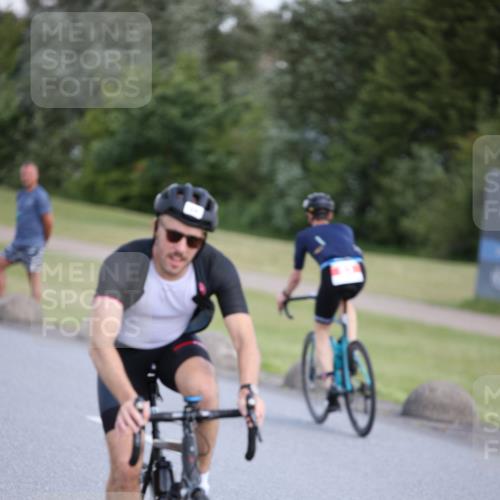 16.06.2024 - 26. Vierlanden-Triathlon Jannik Wohlers http://msf.ph/oto/6301191 16.06.2024 11:38:52 Radfahren 24, 53, 61, 156, 165, 181, 271, 295 meine-sportfotos.de