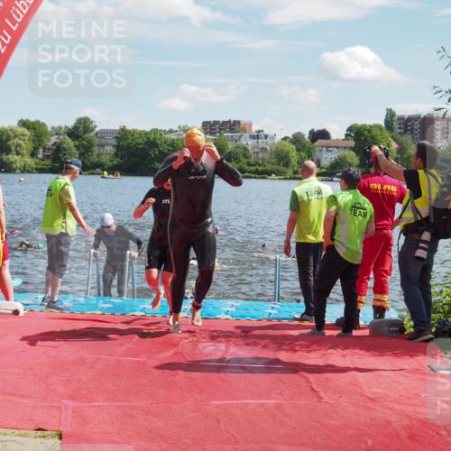 16.06.2024 - 7 Türme Triathlon KatJ http://msf.ph/oto/6301237 16.06.2024 11:17:10 Schwimmen 22, 27, 165, 186, 230, 237, 242, 272, 289, 298 meine-sportfotos.de