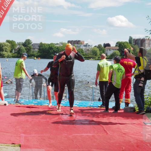 16.06.2024 - 7 Türme Triathlon KatJ http://msf.ph/oto/6301242 16.06.2024 11:17:10 Schwimmen 22, 27, 165, 186, 230, 237, 242, 272, 289, 298 meine-sportfotos.de