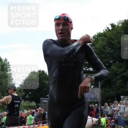 16.06.2024 - 26. Vierlanden-Triathlon Lena Gebhardt http://msf.ph/oto/6301291 16.06.2024 11:04:24 Schwimmen 358, 406, 411, 446, 358, 406, 411, 446 meine-sportfotos.de