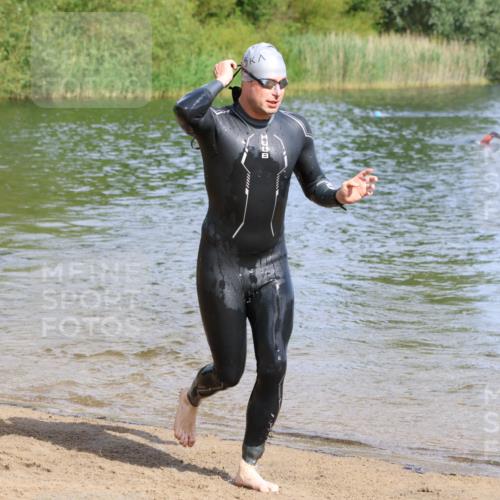 16.06.2024 - 26. Vierlanden-Triathlon Strokosch-Dieckow http://msf.ph/oto/6301312 16.06.2024 09:43:10 Schwimmen 10, 23, 47, 60, 10, 23, 47, 60 meine-sportfotos.de