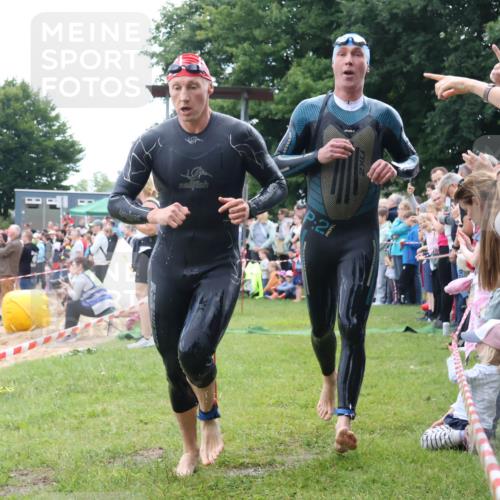 16.06.2024 - 26. Vierlanden-Triathlon Lena Gebhardt http://msf.ph/oto/6301352 16.06.2024 11:04:40 Schwimmen 358, 411, 425, 446, 358, 411, 425, 446 meine-sportfotos.de