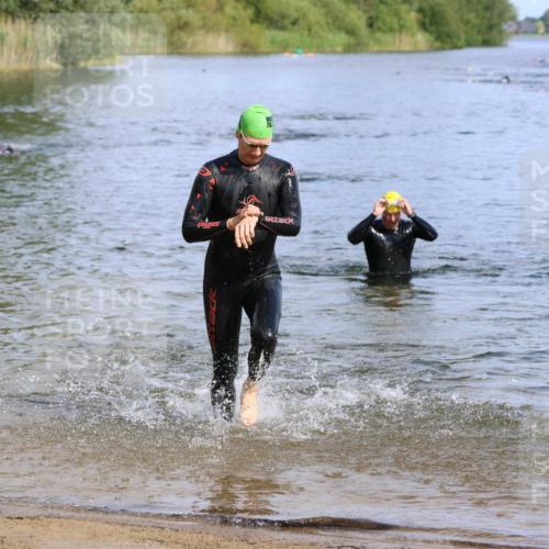 16.06.2024 - 26. Vierlanden-Triathlon Strokosch-Dieckow http://msf.ph/oto/6301375 16.06.2024 09:43:18 Schwimmen 10, 23, 47, 134, 10, 23, 47, 134 meine-sportfotos.de