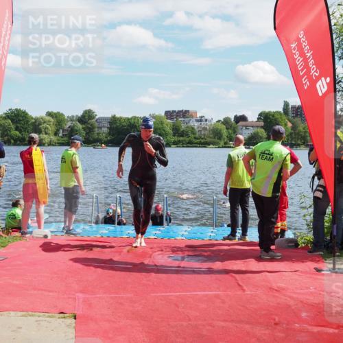 16.06.2024 - 7 Türme Triathlon KatJ http://msf.ph/oto/6301380 16.06.2024 11:17:23 Schwimmen 27, 28, 165, 186, 227, 237, 242, 272, 618 meine-sportfotos.de