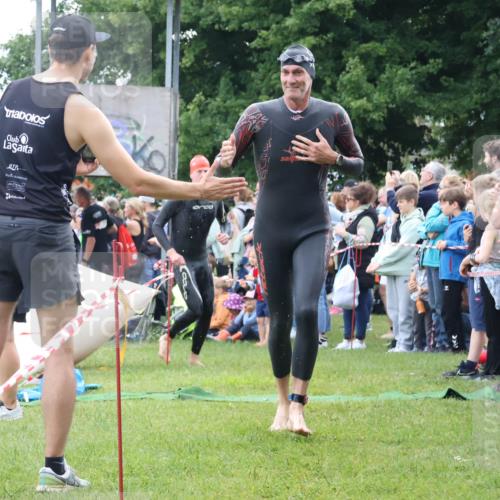 16.06.2024 - 26. Vierlanden-Triathlon Lena Gebhardt http://msf.ph/oto/6301393 16.06.2024 11:04:55 Schwimmen 425, 431, 436, 447, 425, 431, 436, 447 meine-sportfotos.de