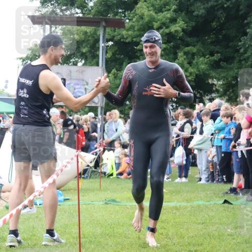 16.06.2024 - 26. Vierlanden-Triathlon Lena Gebhardt http://msf.ph/oto/6301399 16.06.2024 11:04:56 Schwimmen 425, 431, 436, 447, 425, 431, 436, 447 meine-sportfotos.de