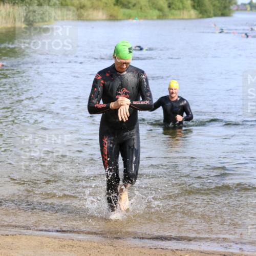 16.06.2024 - 26. Vierlanden-Triathlon Strokosch-Dieckow http://msf.ph/oto/6301428 16.06.2024 09:43:19 Schwimmen 10, 23, 47, 134, 10, 23, 47, 134 meine-sportfotos.de