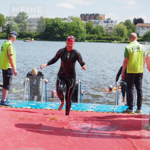 16.06.2024 - 7 Türme Triathlon KatJ http://msf.ph/oto/6301434 16.06.2024 11:17:29 Schwimmen 27, 28, 165, 186, 227, 237, 242, 272, 618 meine-sportfotos.de
