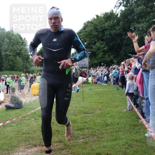 16.06.2024 - 26. Vierlanden-Triathlon Lena Gebhardt http://msf.ph/oto/6301464 16.06.2024 11:05:03 Schwimmen 431, 436, 447, 431, 436, 447 meine-sportfotos.de