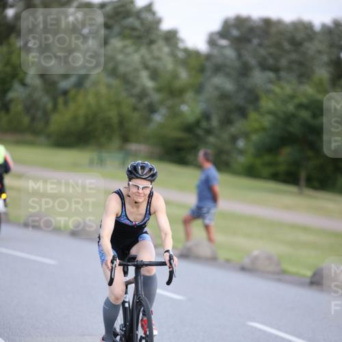 16.06.2024 - 26. Vierlanden-Triathlon Jannik Wohlers http://msf.ph/oto/6301521 16.06.2024 11:38:55 Radfahren 24, 53, 61, 156, 181, 184, 271, 295 meine-sportfotos.de