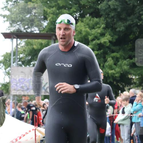 16.06.2024 - 26. Vierlanden-Triathlon Lena Gebhardt http://msf.ph/oto/6301522 16.06.2024 11:05:27 Schwimmen 361, 369, 383, 402, 415, 435, 439, 448, 463, 361, 369, 383, 402, 415, 435, 439, 448, 463 meine-sportfotos.de
